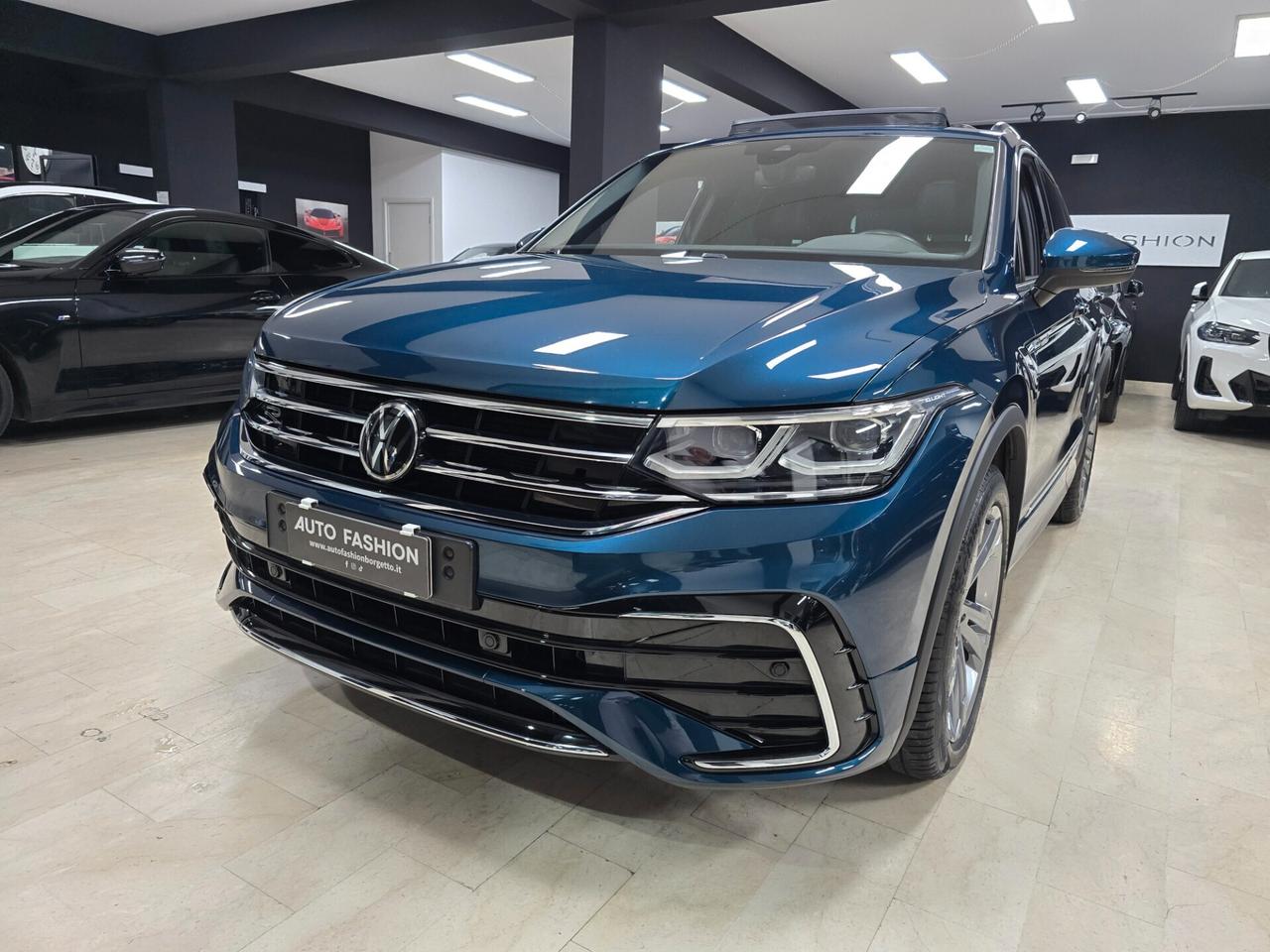Volkswagen Tiguan 2.0 TDI 150 CV SCR DSG 4MOTION R-Line Tetto