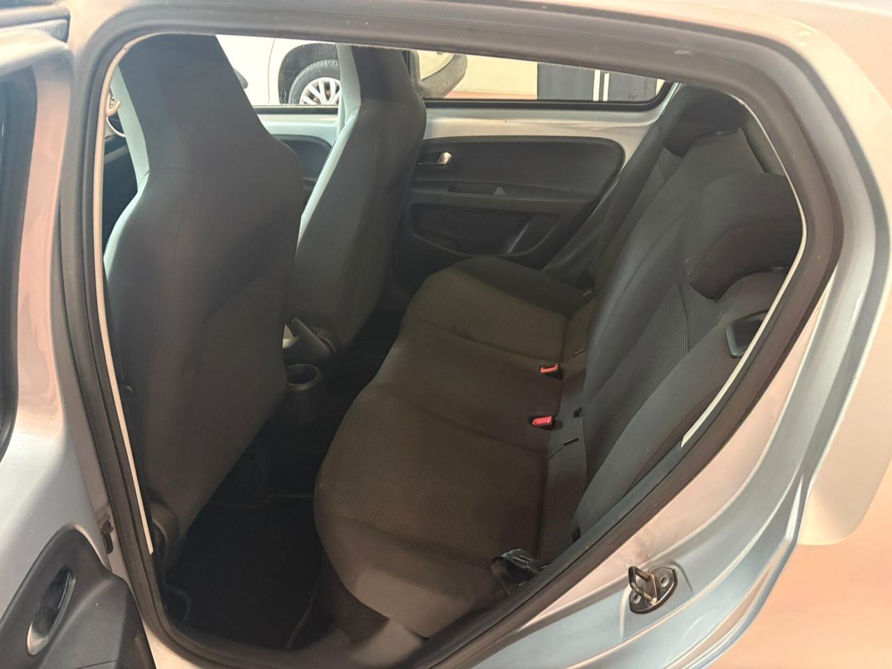 VOLKSWAGEN UP 1000 benzina CV 75 Km 41.384 certificati PER NEOPATENTATI Garanzia 12 mesi