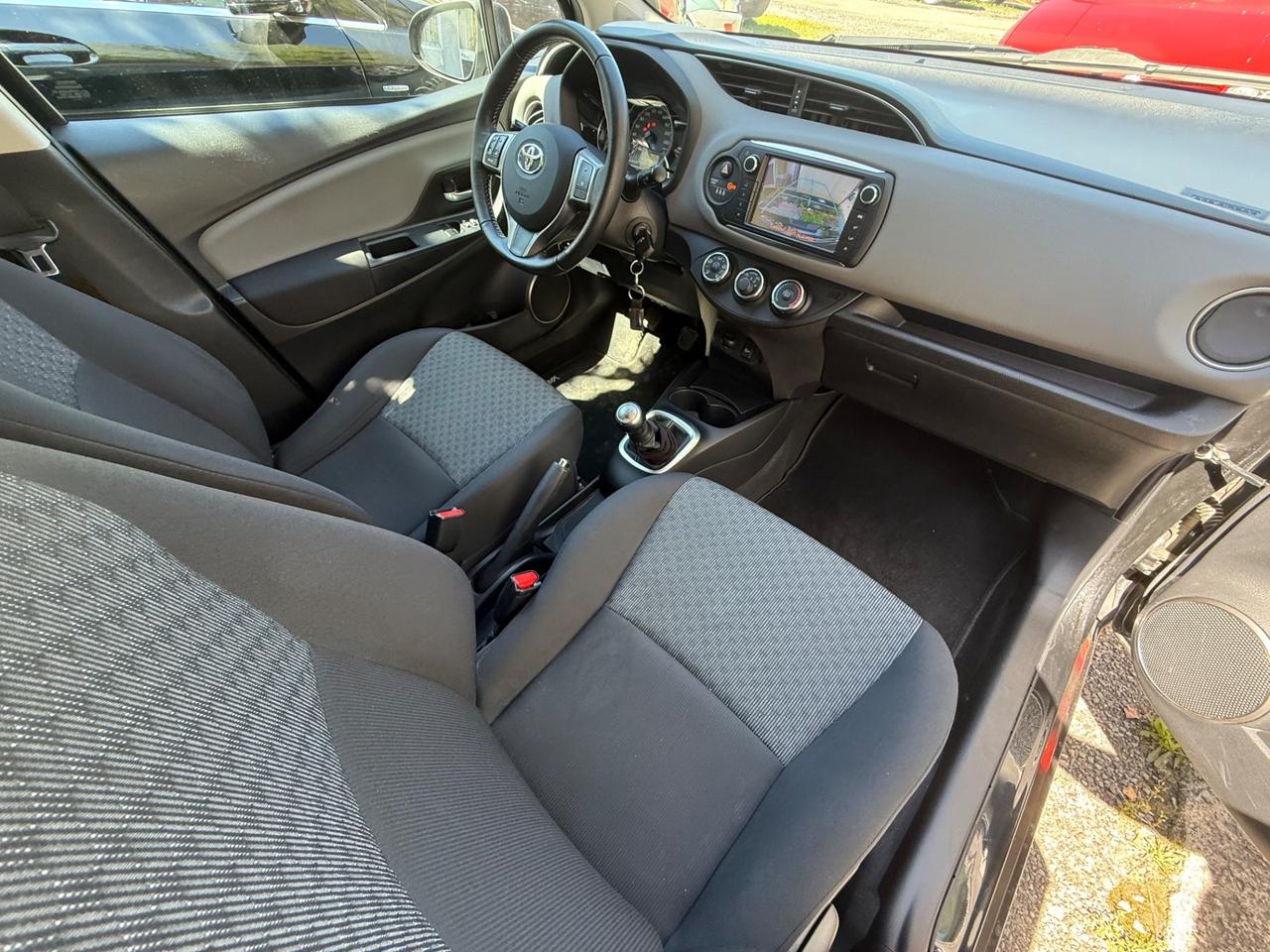 Toyota Yaris 1.0 5 porte NEOPATENTATI