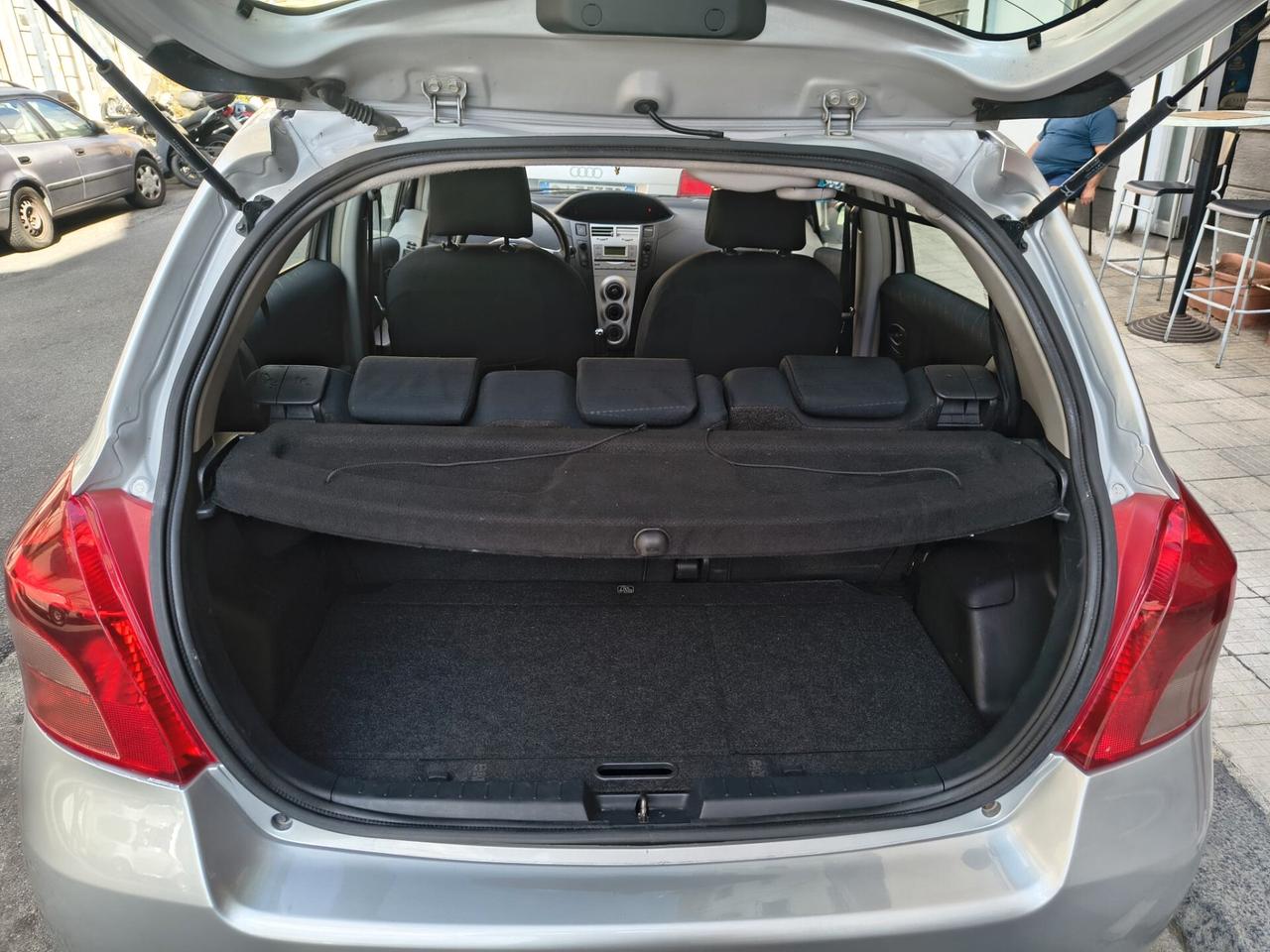 Toyota Yaris 1.0 5 porte