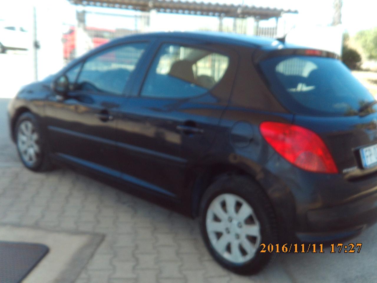 Peugeot 207 1.4 8V 75CV 5p. X Line ECO GPL