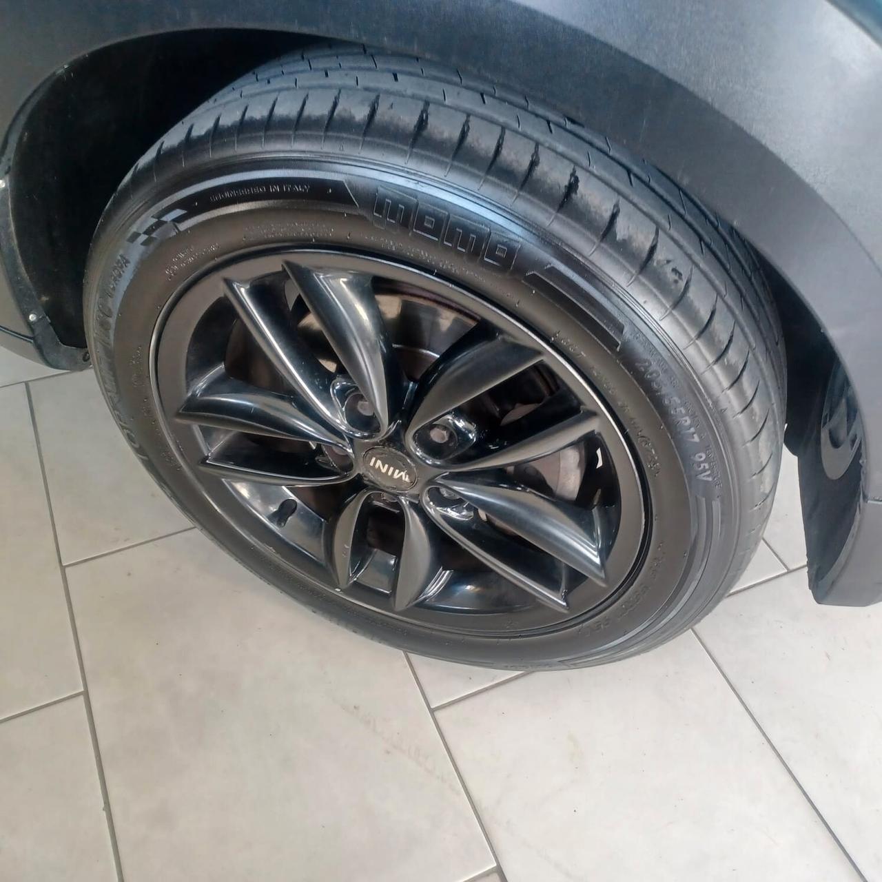 150.338 COUNTRYMAN 1.6 TDI PER NEOPATENTATI