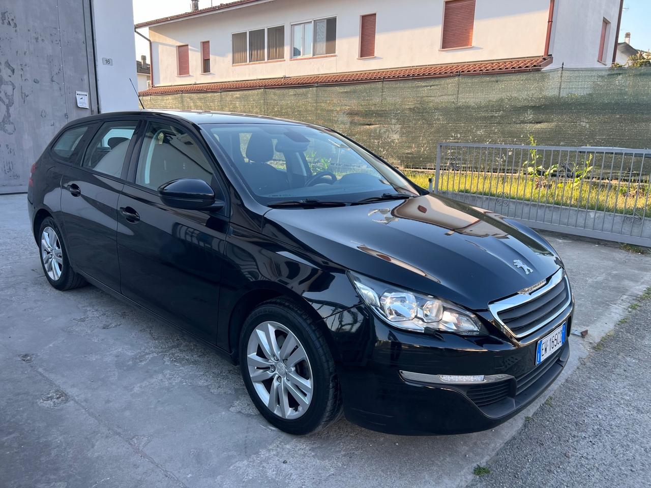 Peugeot 308 1.6 e-HDi Diesel 6MARCE POCHI KM