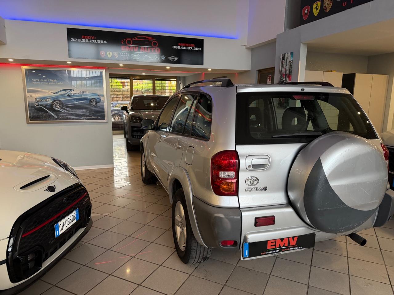 Toyota RAV4 2.0 Tdi D-4D cat 5 porte Sol