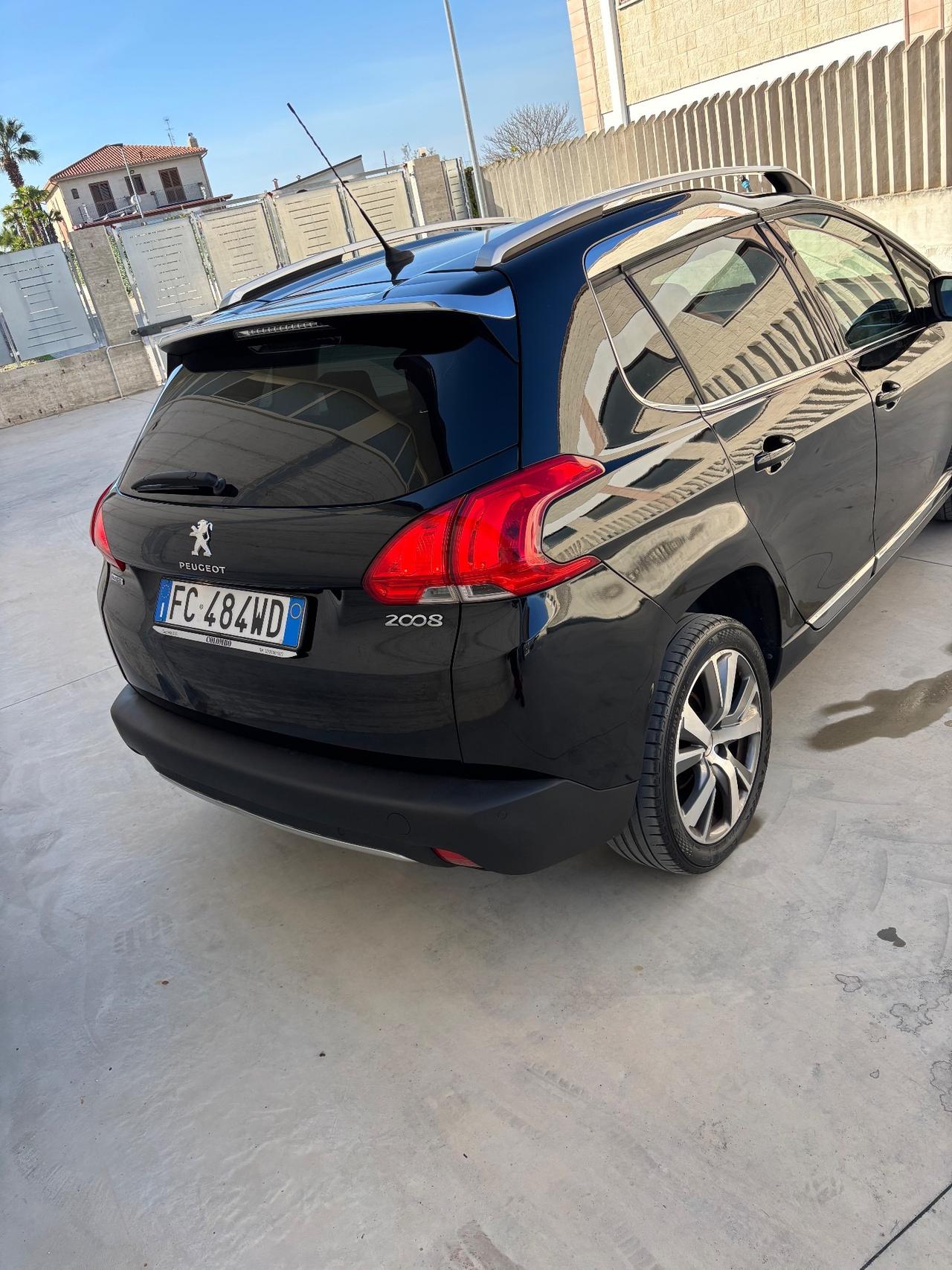 Peugeot 2008 BlueHDi 100 Allure