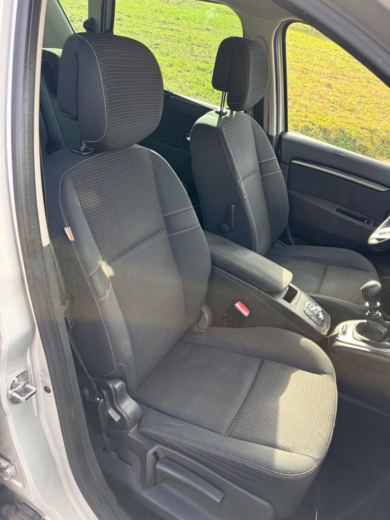 Renault Scenic X-Mod 1.9 dCi 130CV Luxe