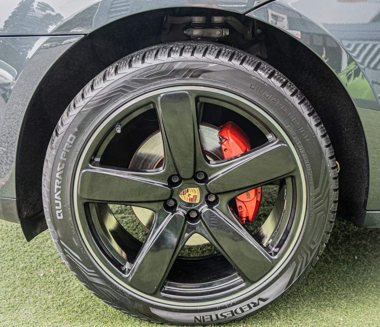 Porsche Macan 2.0T- 21 "-PASM-MATRIX-PELLE