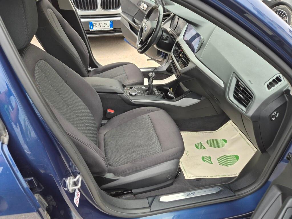 BMW NEW 116d Business UNI-PROPRIETARIO