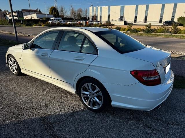 Mercedes-benz C 220 CDI BlueEFFICIENCY Avantgarde