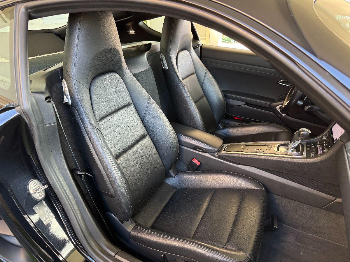 PORSCHE - 718 cayman -