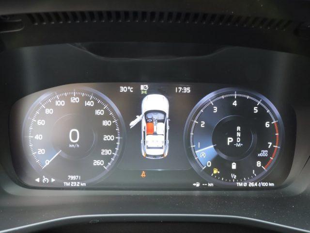VOLVO XC40 B4 BENZINA AWD INSCRIPTION AUTOMATICA