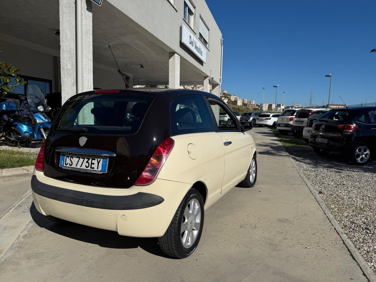 Lancia Ypsilon 1.2 Oro