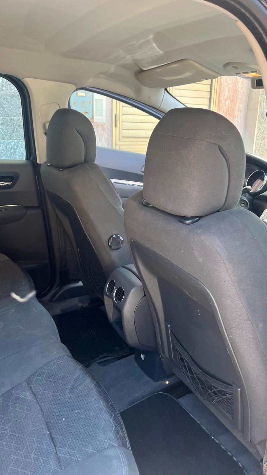 Peugeot 3008 1.6 HDi 115CV Active