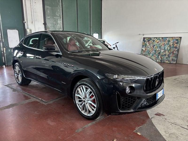 Maserati Levante LEVANTE 250 CV