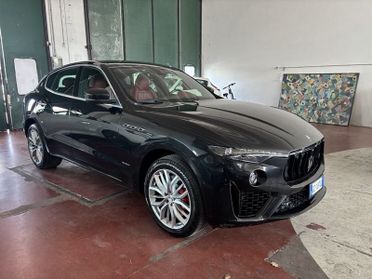 Maserati Levante LEVANTE 250 CV