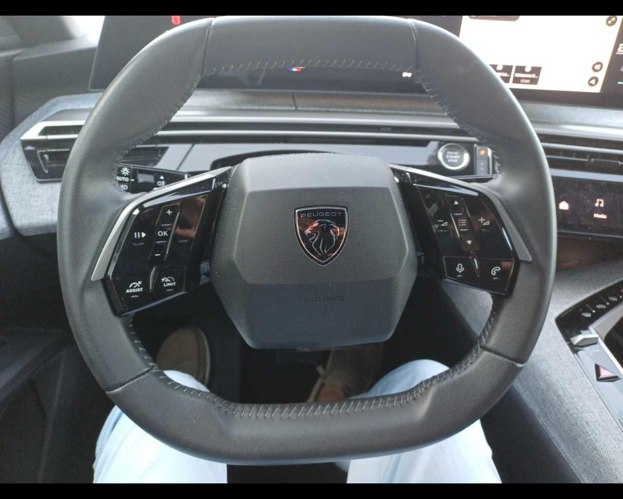 PEUGEOT Nuova 3008 ALLURE - Hybrid 145 E-DCS6