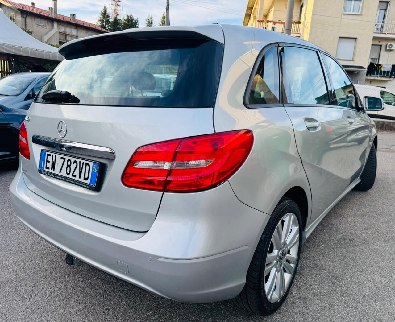 Mercedes-benz B 180 Premium ok neopatentati