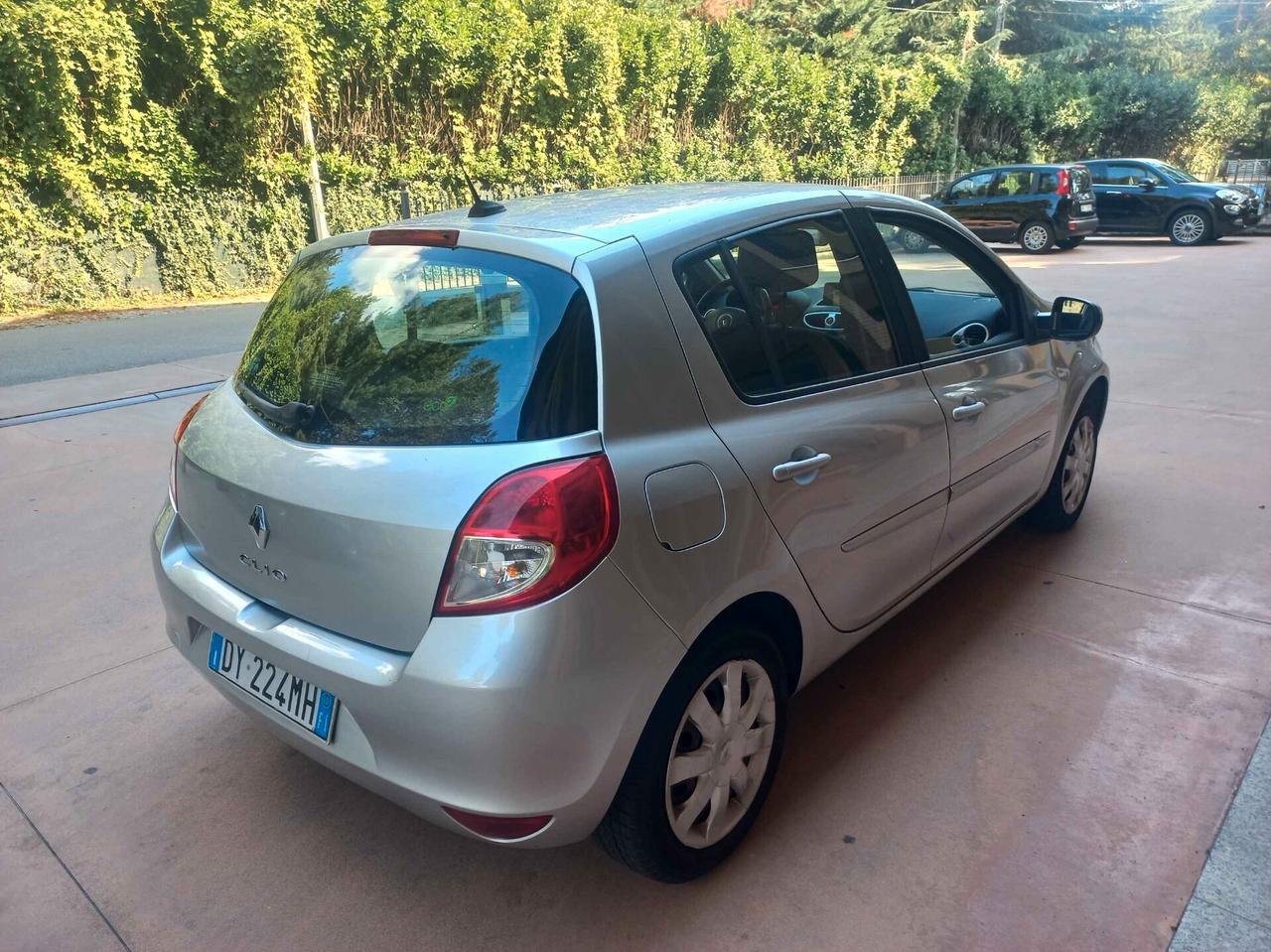 Renault Clio 1.2 16V 5 porte GPL Dynamique