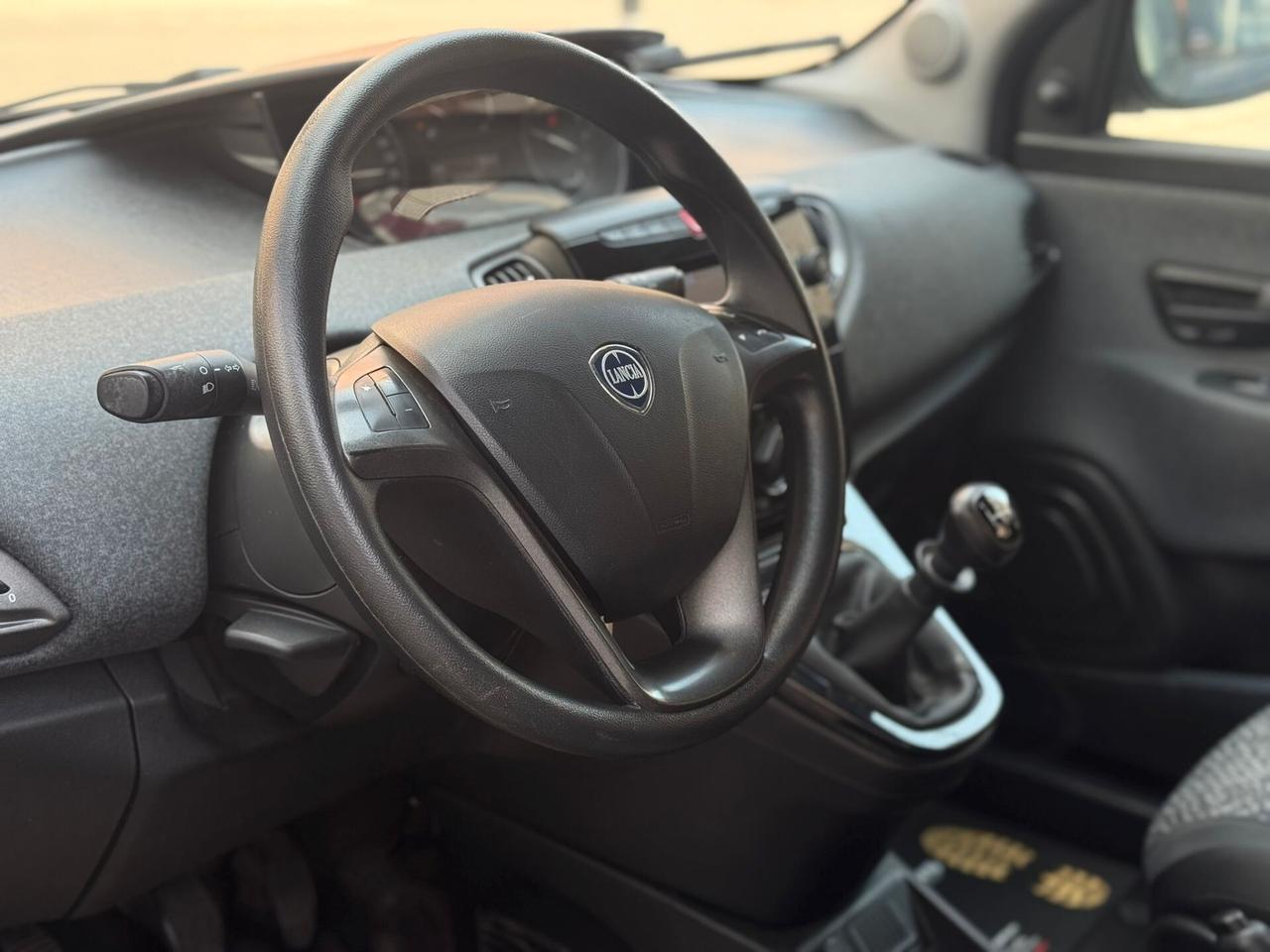 Lancia Ypsilon 1.2 69 CV 5 porte GPL Ecochic Gold
