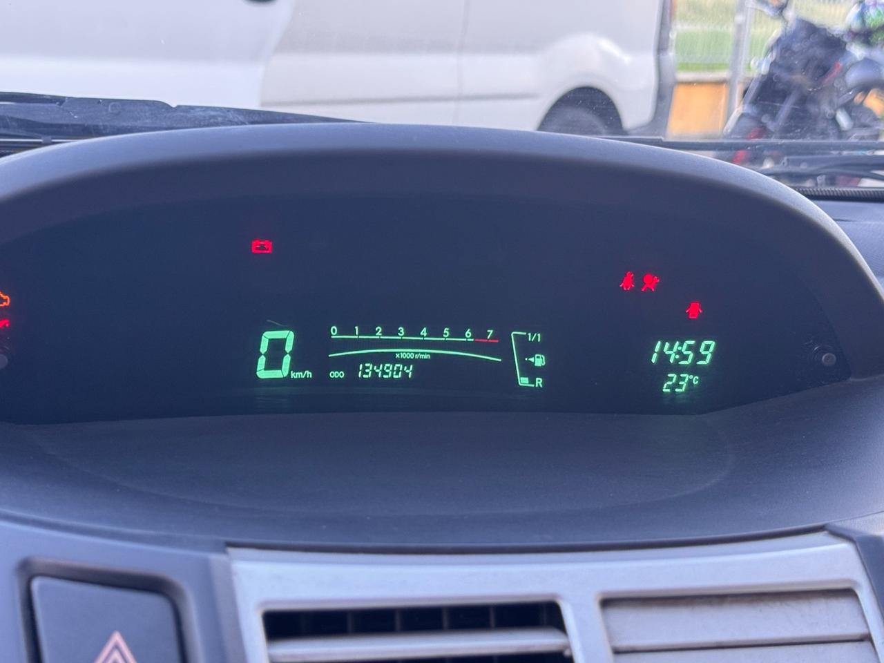 Toyota Yaris 1.3 5 porte