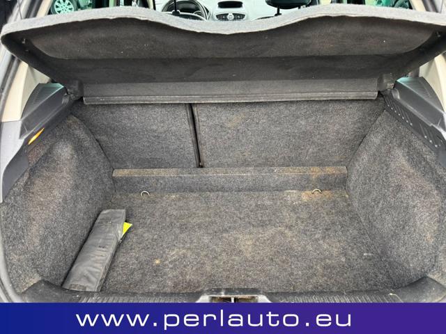 RENAULT Clio 1.2 16V 5 porte