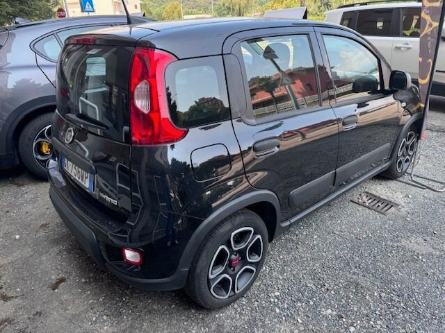 Fiat Panda 1.0 FireFly S&S Hybrid City Cross