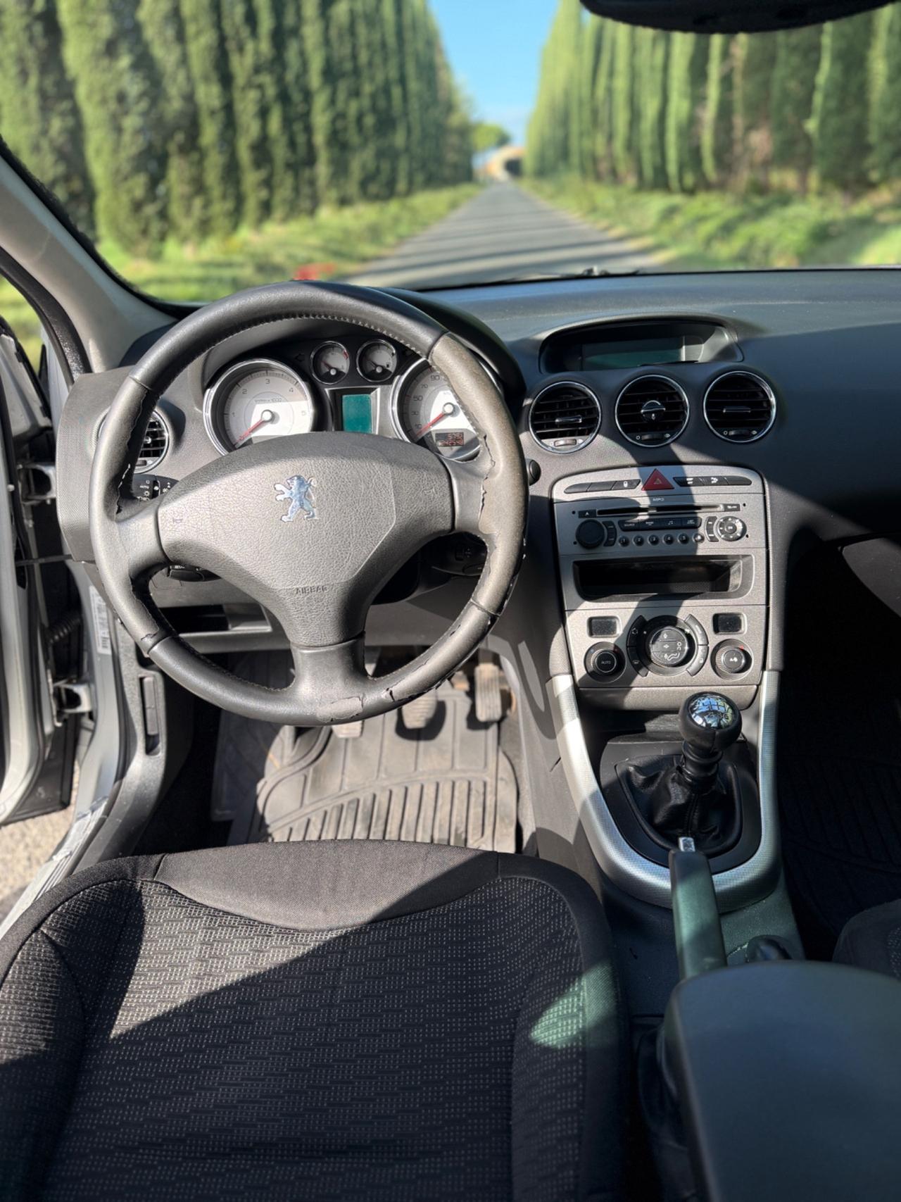 Peugeot 308 1.6 HDi 110CV