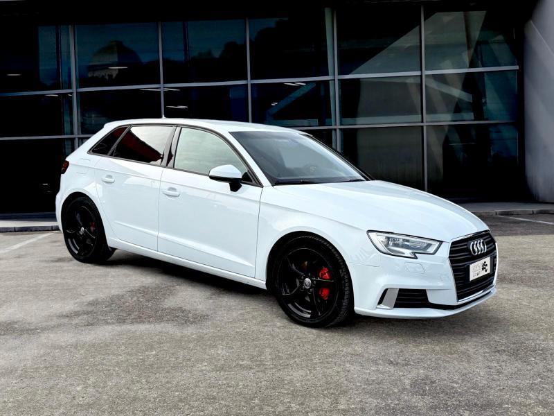 Audi A3 Sportback 1.6 tdi 110 CV ADATTA ANEOPATENTATI