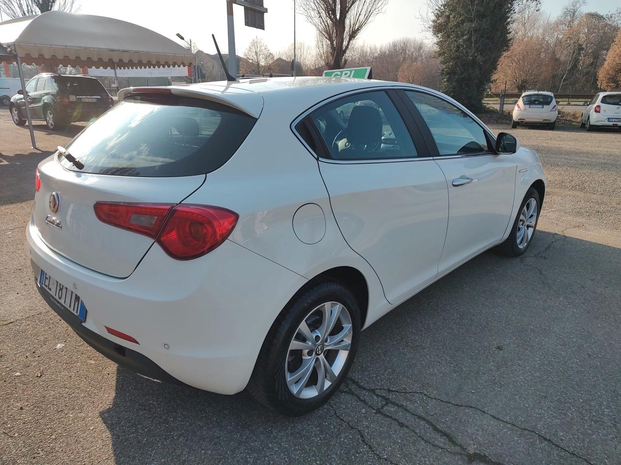 Alfa Romeo Giulietta 1.4 Turbo 120 CV BENZINA\ GPL CON SCADENZA 2032, OK NEOPATENTATI.