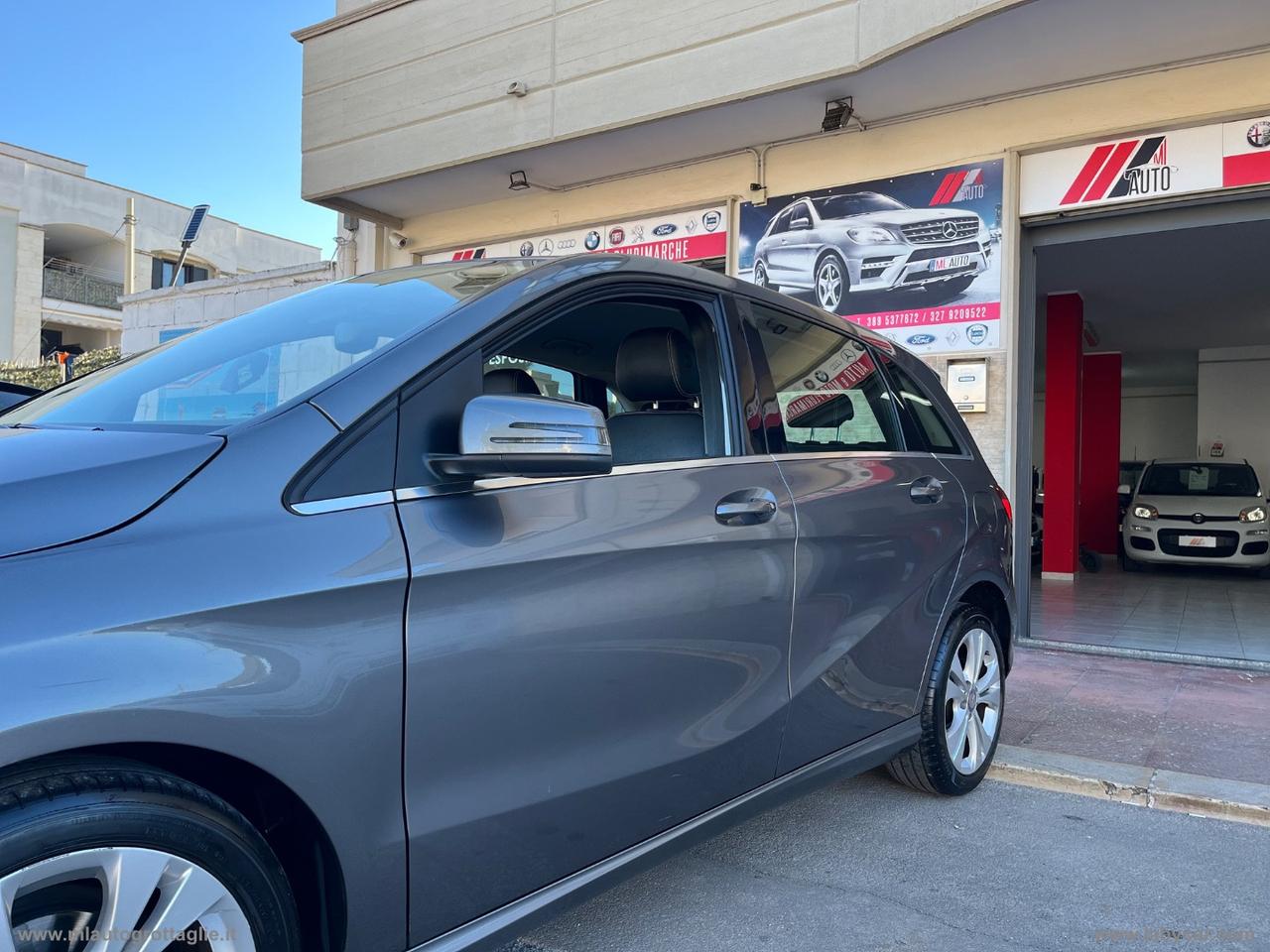 MERCEDES-BENZ B 180 d Sport