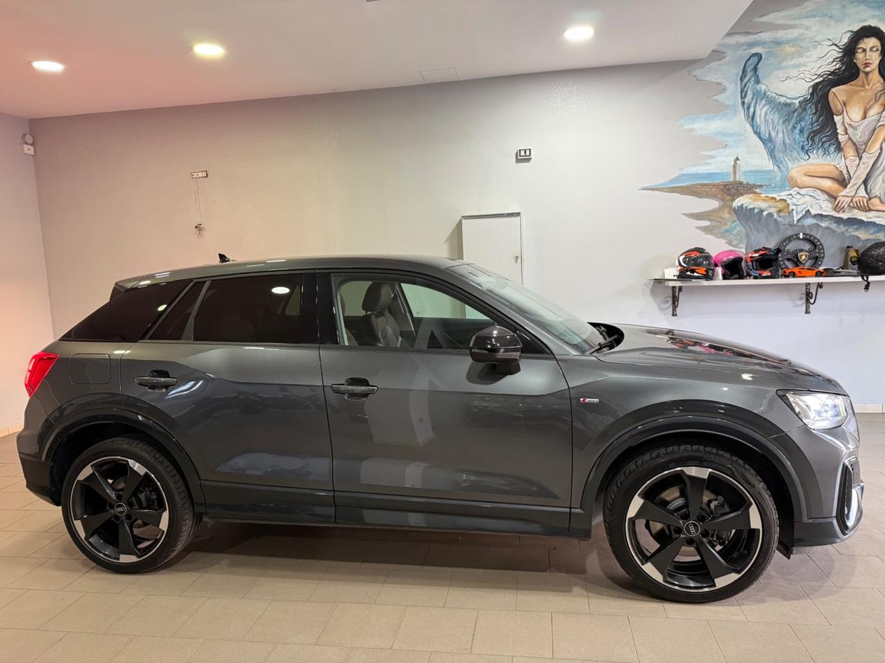 Audi Q2 40 TFSI quattro S tronic Identity Black