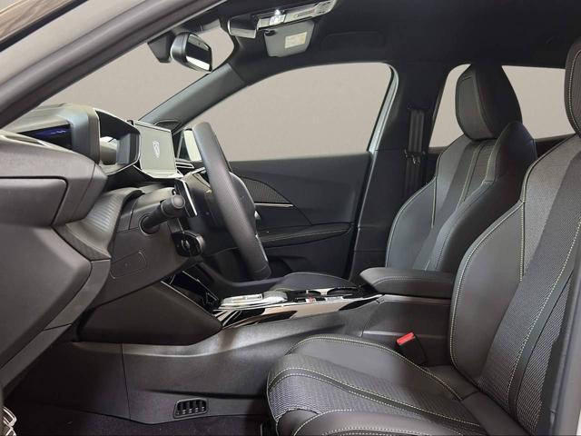 PEUGEOT 2008 Hybrid 145 e-DCS6 GT