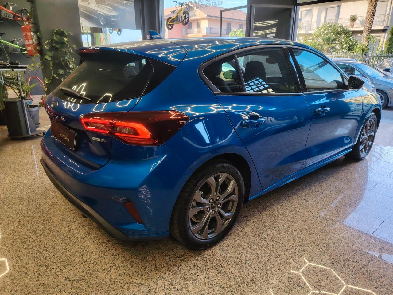 Ford Focus 1.0 EcoBoost Hybrid 125 CV 5p. ST-Line