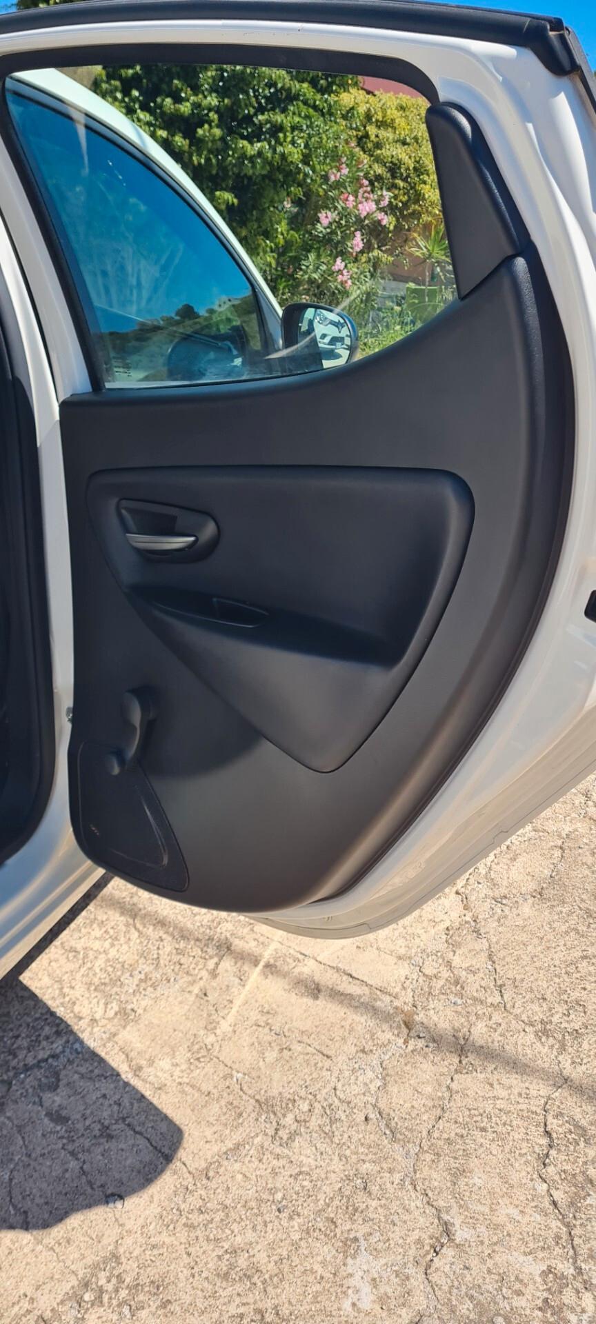 Lancia Ypsilon 1.3 MJT 16V 95 CV 5 porte 58.000 km