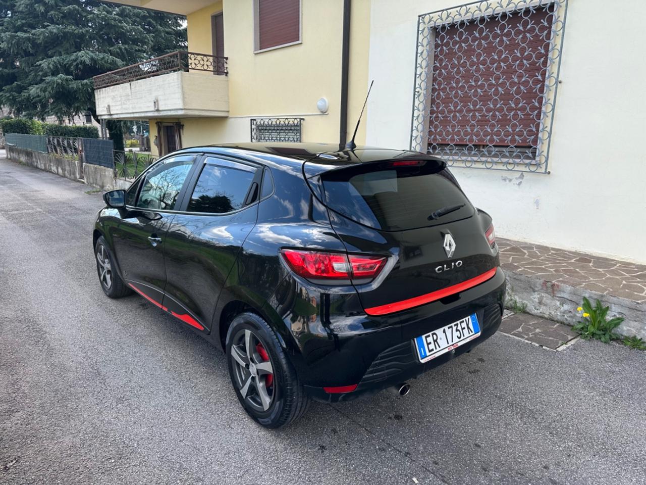 Renault Clio 1.2 75CV 5 porte Wave
