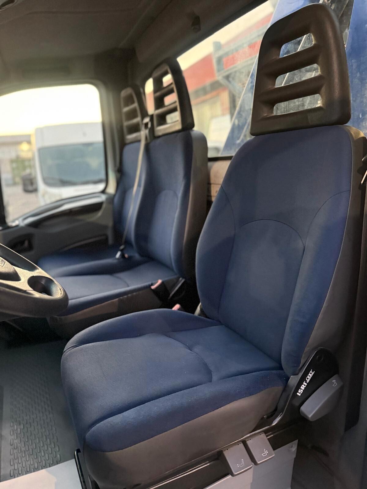 IVECO DAILY 35C 18 MOTORE 3.0 1 80 CV CASSONE DA 430 FISSO E GRU PM 3 ALTEZZA 10M