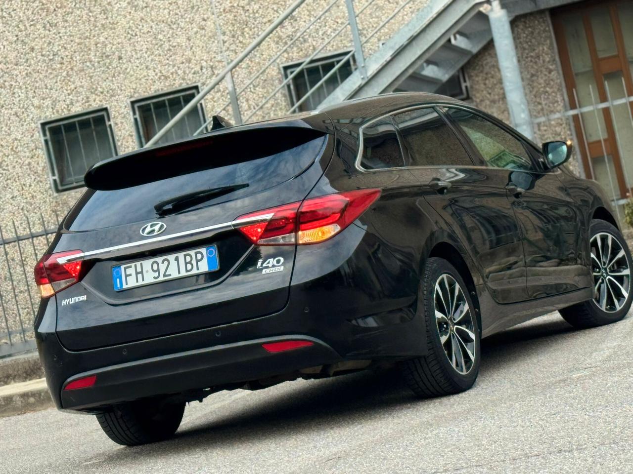 Hyundai i40 La macchina è perfetta di tutto..CELL 320 147 1147 WUATSAPP