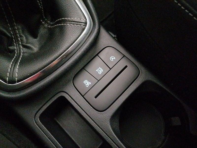 Ford Fiesta 5p 1.1 Titanium Gpl 75cv