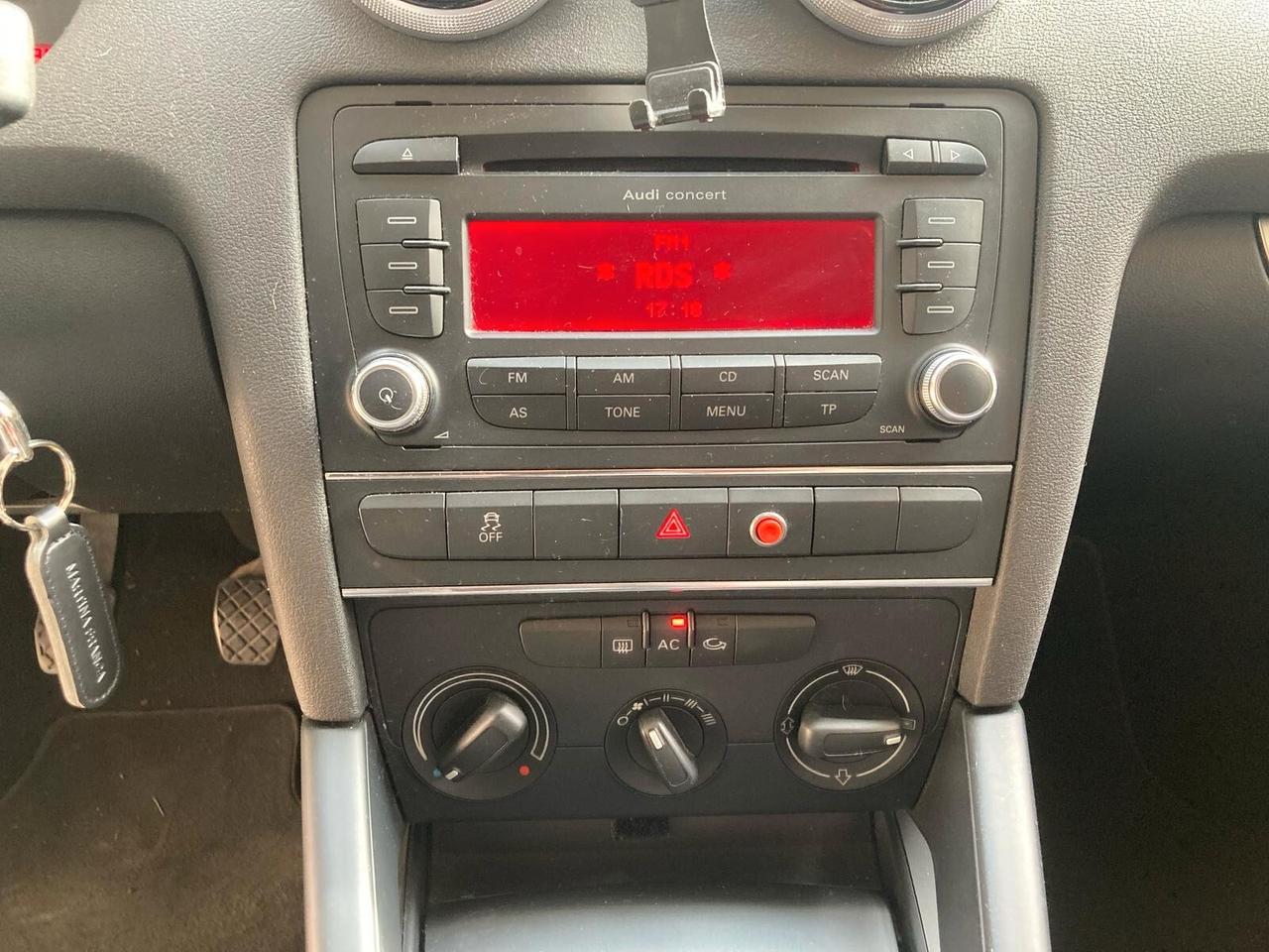 Audi A3 1.6 TDI - IDEALE X NEOPATENTATI - 2011