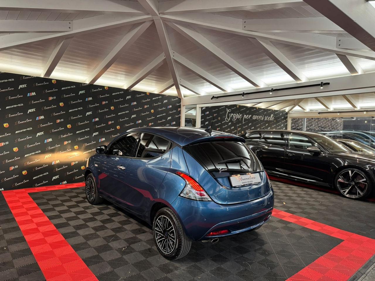 Lancia Ypsilon 1.2 FireFly 5 porte S&S Ecochic Silver