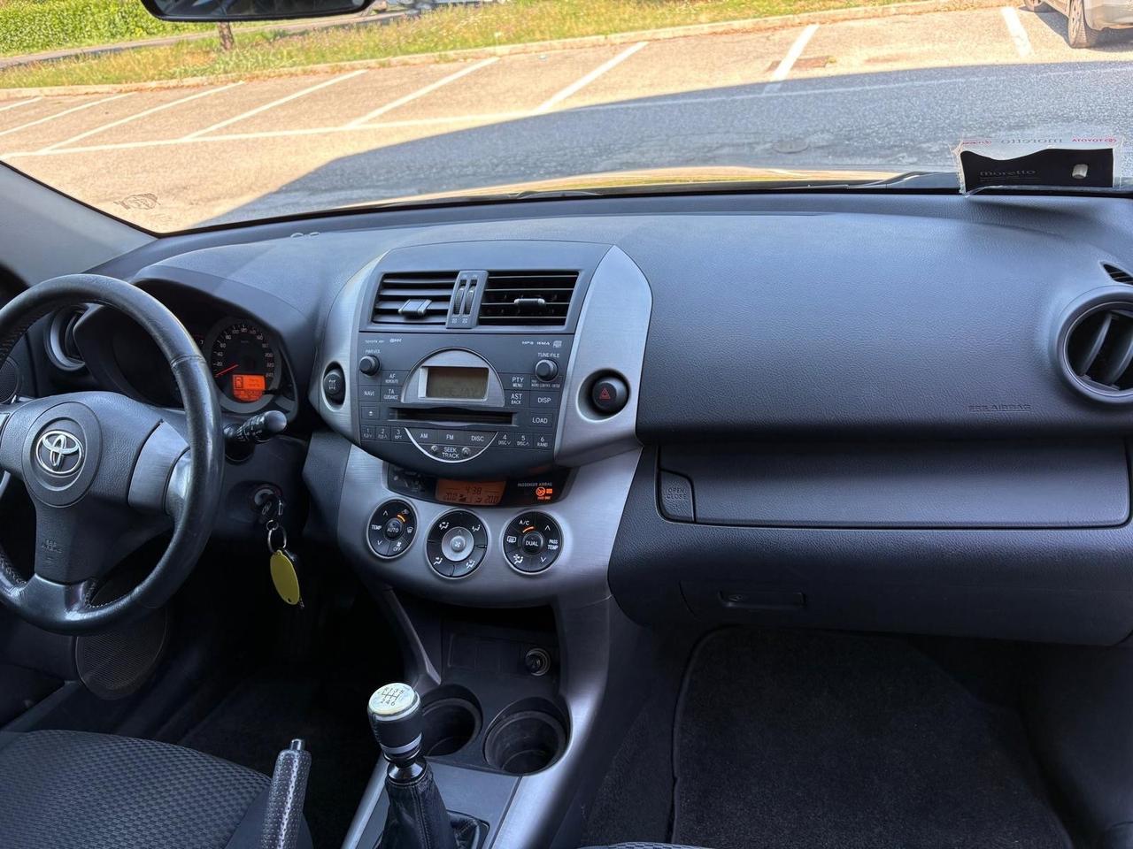 Toyota RAV 4 RAV4 2.2 D-4D 136 CV