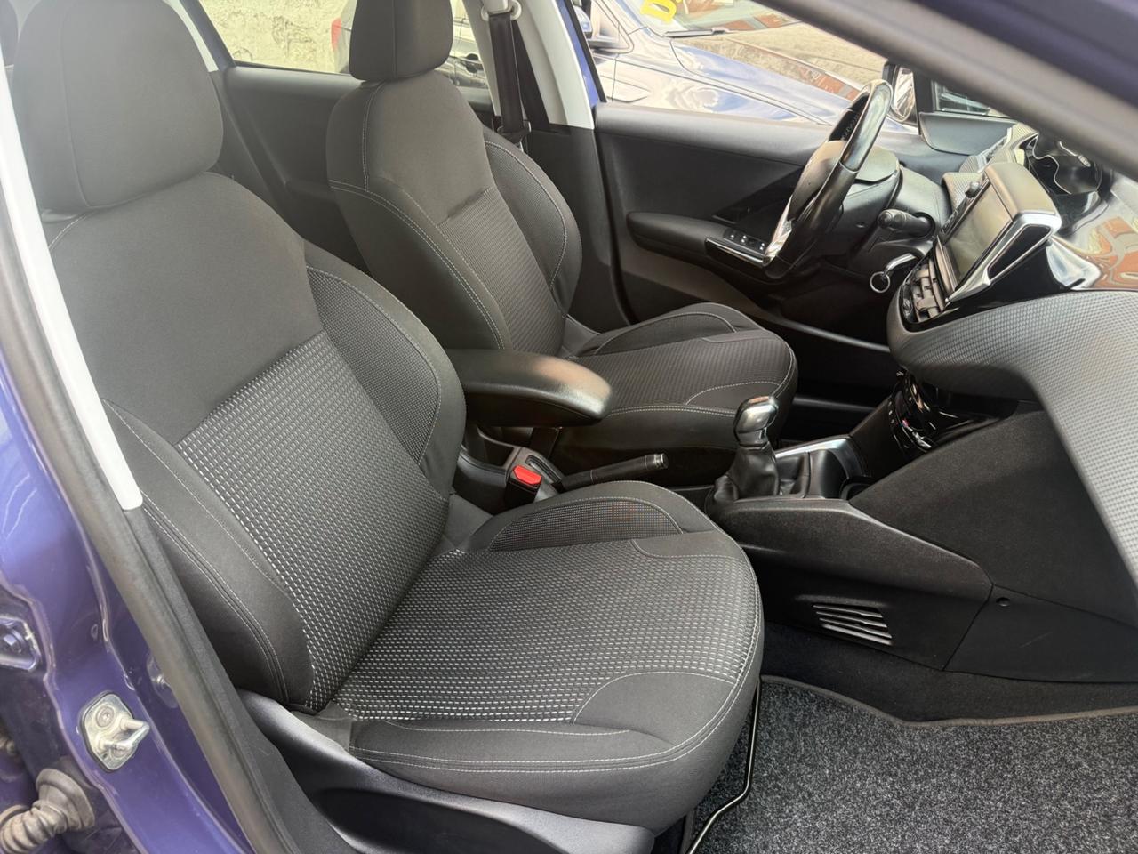 Peugeot 208 Allure 1.6diesel - 2015