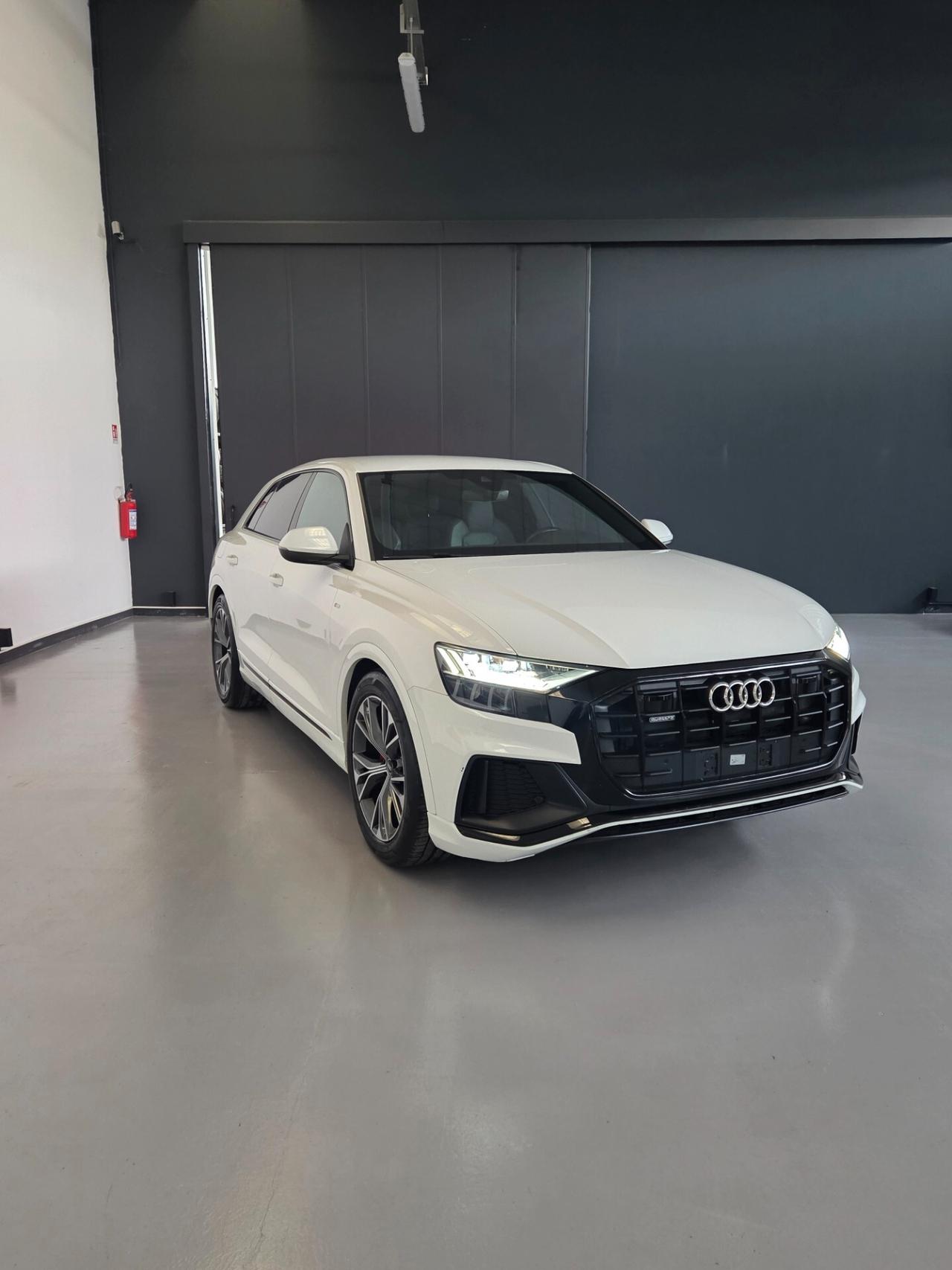 Audi Q8 50 TDI 286 CV quattro tiptronic Sport