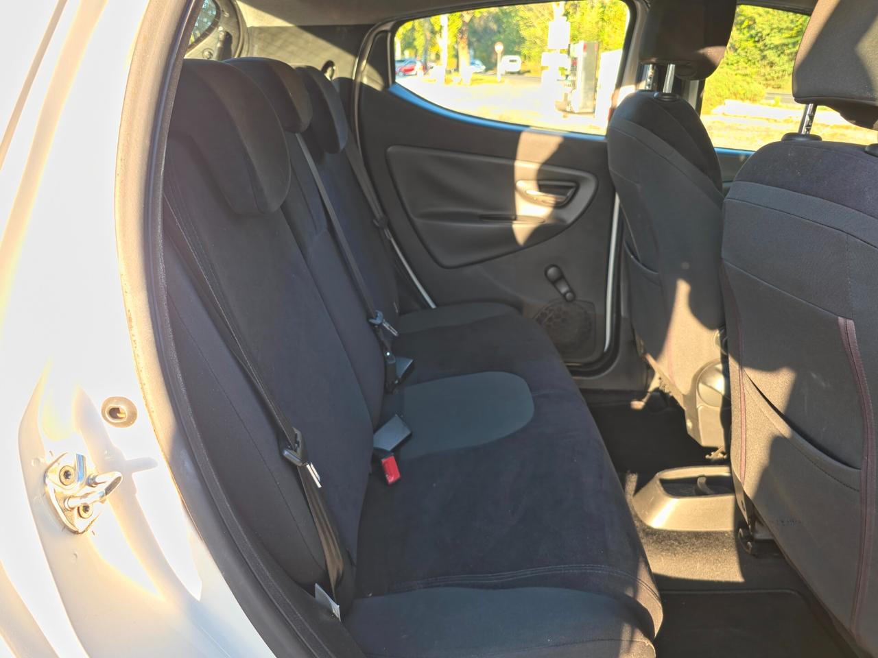 Lancia Ypsilon 1.3 MJT 16V 95 CV 5 porte S&S Elle E5B Manuale NEO 2015
