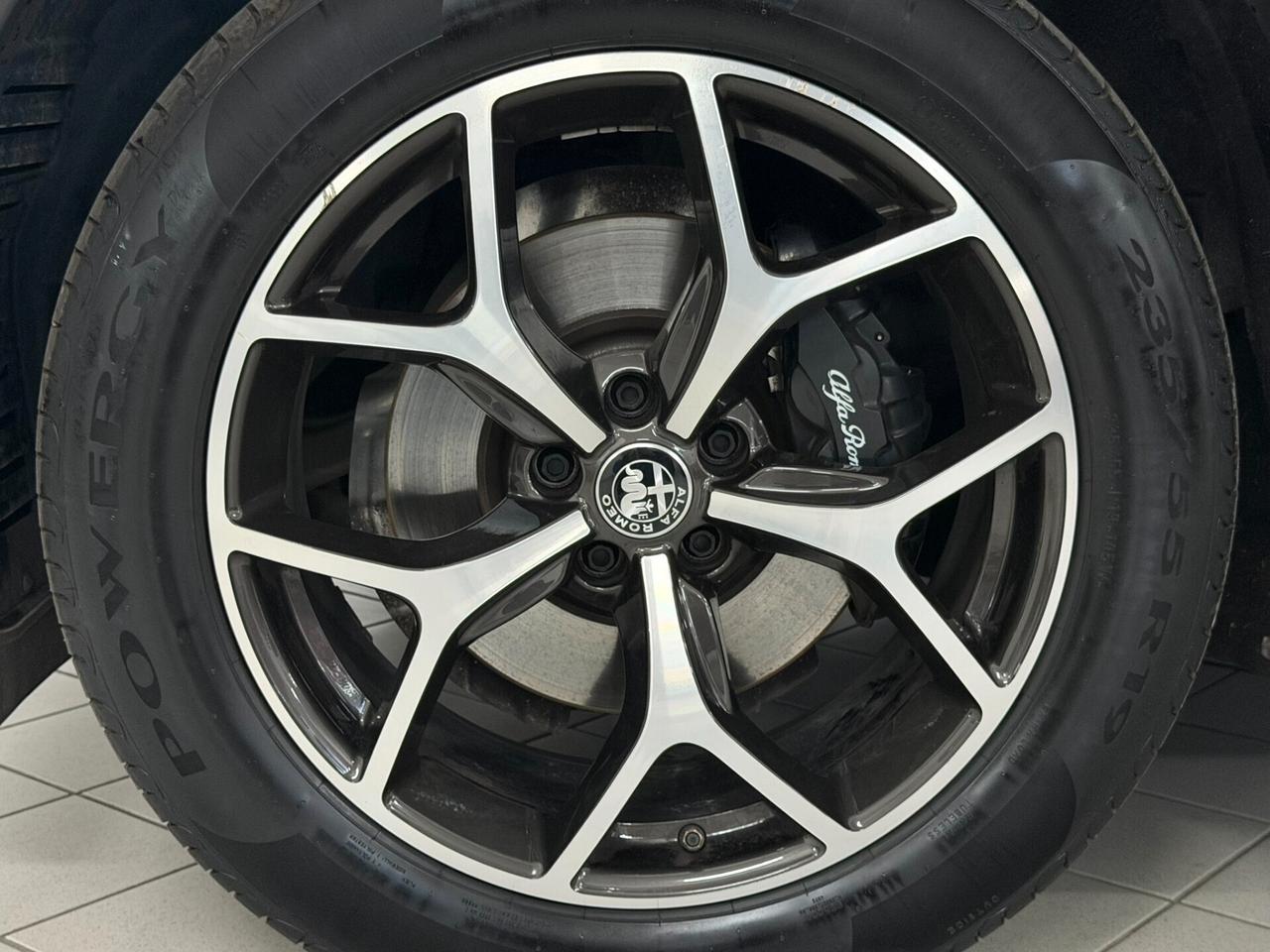 Alfa Romeo Stelvio 2.0 T 200 CV SPRINT CERCHI 19" AT8 Q4 TAGLIANDATA