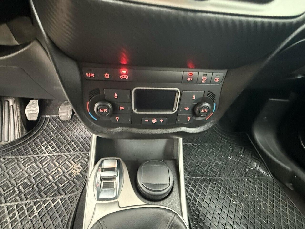 Alfa Romeo MiTo 1.3 JTDm-2 95 CV S&S Distinctive Sport Pack