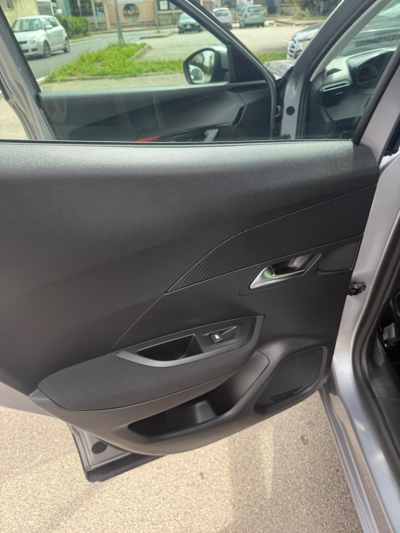 Peugeot 2008 PureTech 130 S&S Navi Pack