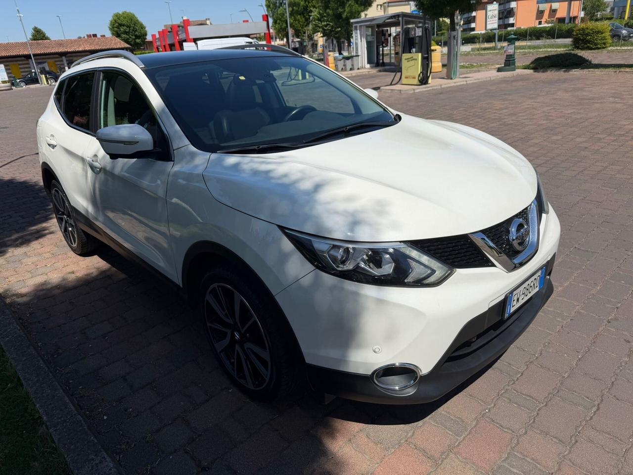 Nissan Qashqai 1.5 dCi Tekna FULL OPTIONAL !