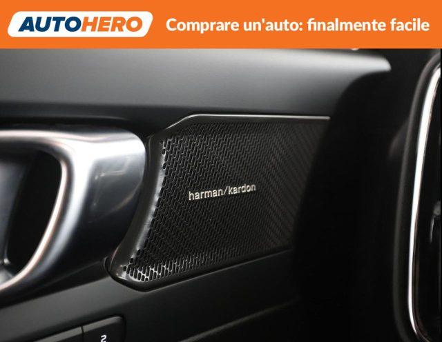 VOLVO XC40 B4 AWD automatico Plus Dark