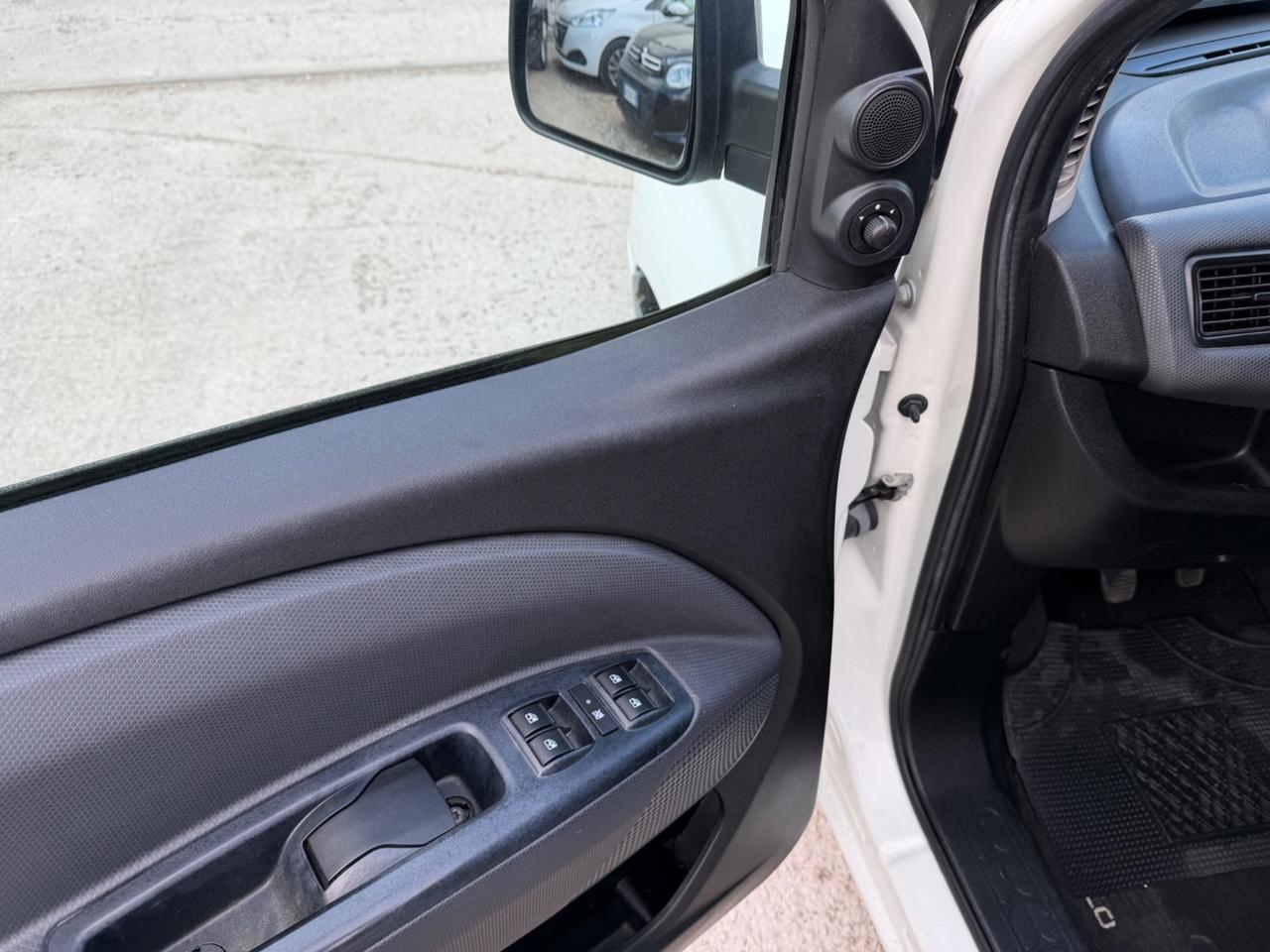 Fiat Doblò 1.4 T-Jet Emotion Metano “NUOVISSIMO”